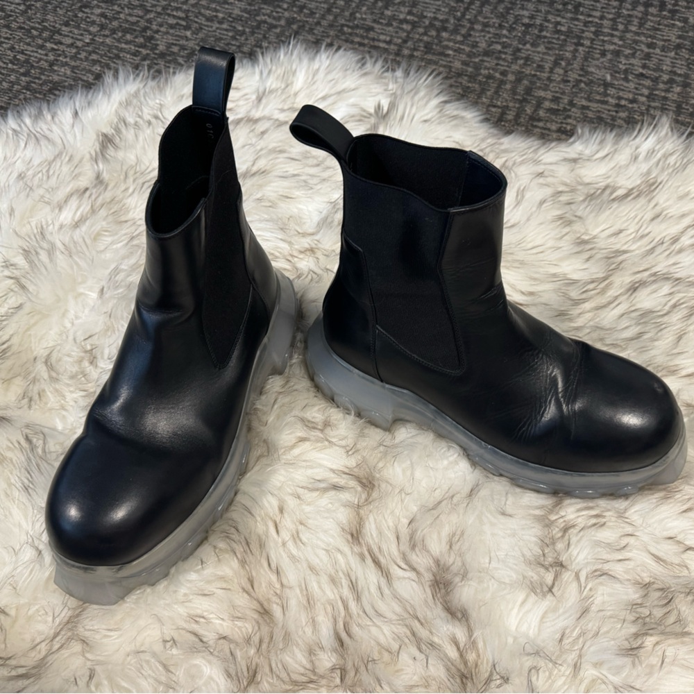 Rick Owens- lug sole Chelsea boots